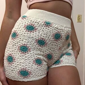 Crochet Shorts White Pink Size Small